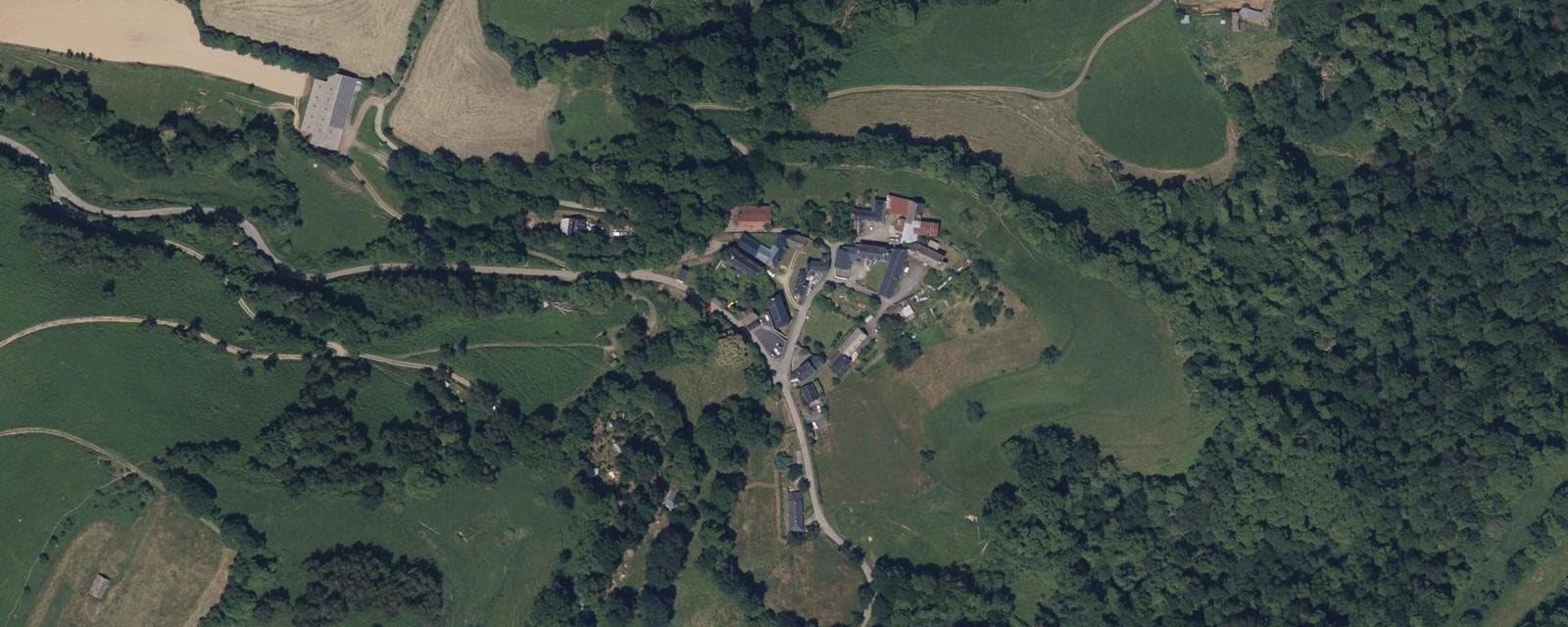 Vue aérienne de Artigues (Hautes-Pyrénées)