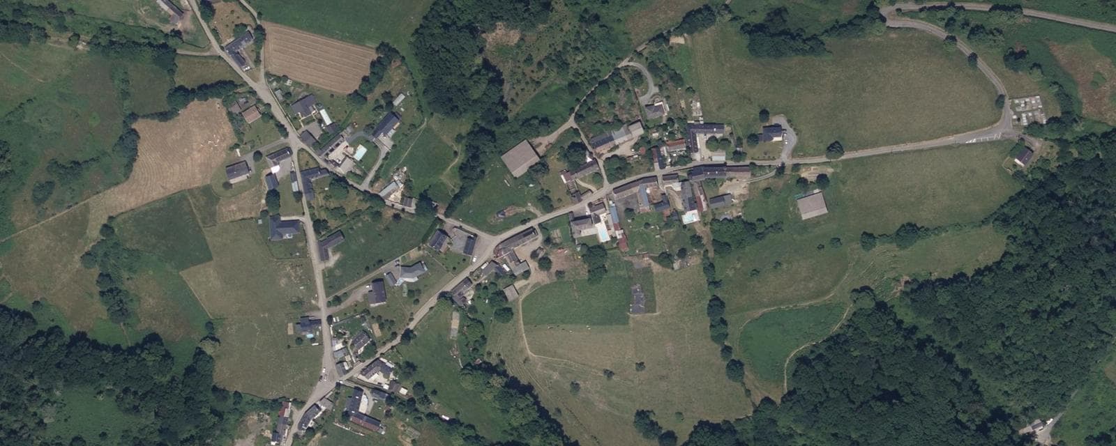 Vue aérienne de Averan (Hautes-Pyrénées)