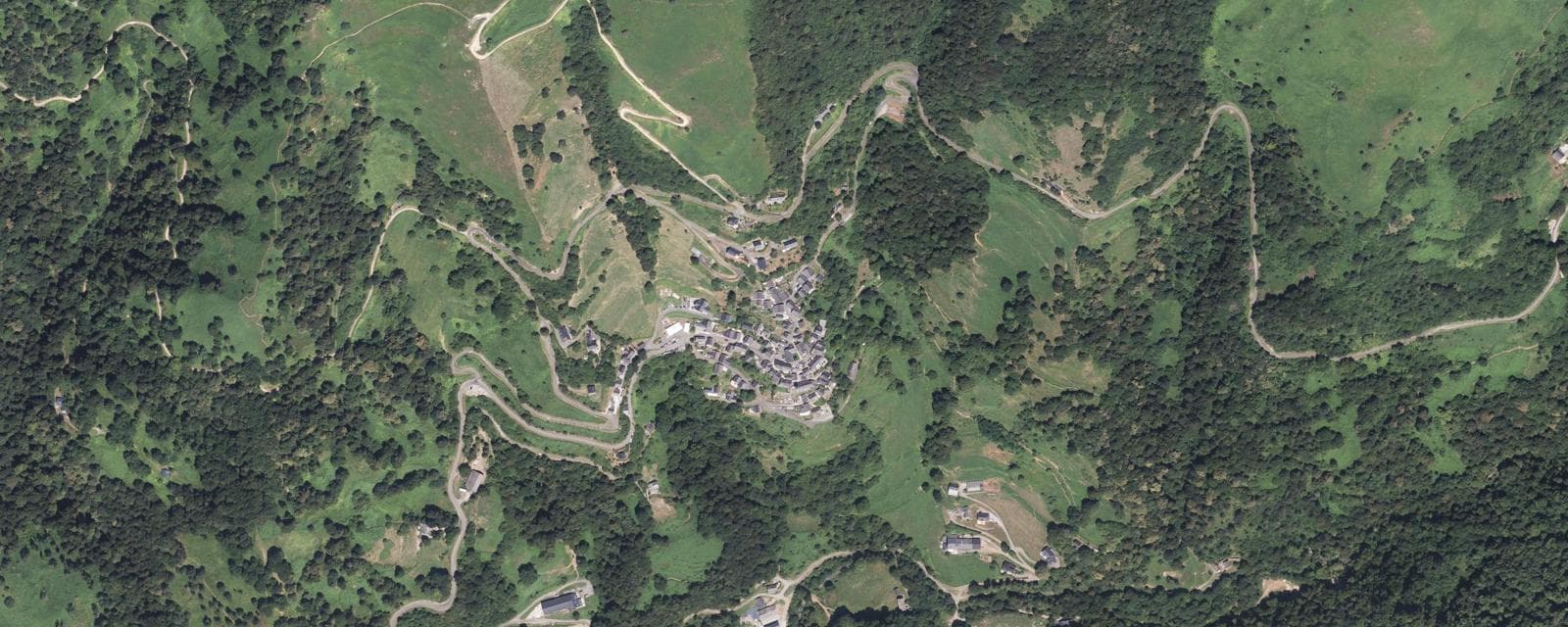 Vue aérienne de Aydius (Pyrénées-Atlantiques)