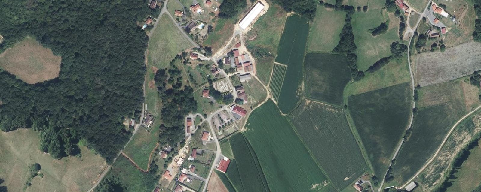 Vue aérienne de Balansun (Pyrénées-Atlantiques)