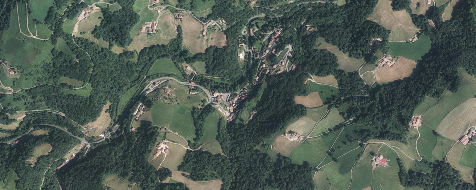 Vue aérienne de Banca (Pyrénées-Atlantiques)