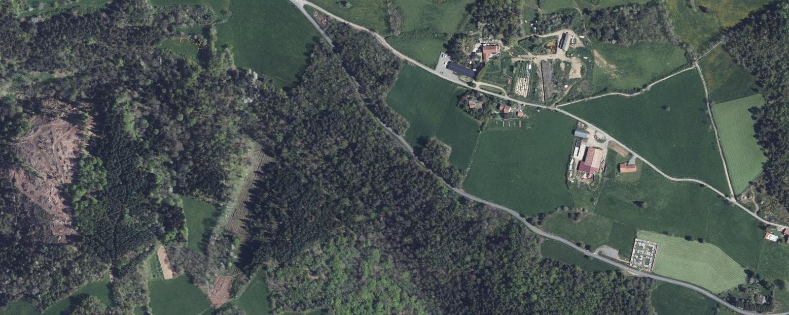 Vue aérienne de Bard (Loire)
