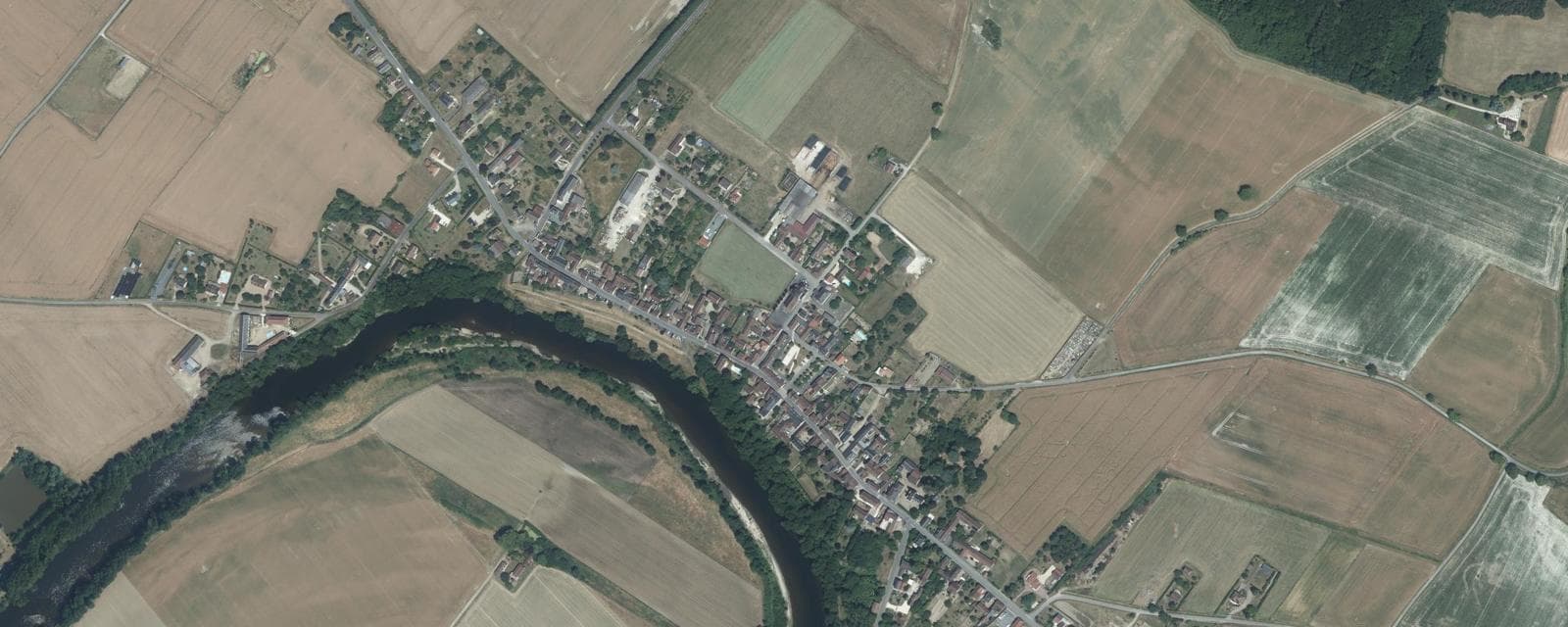 Vue aérienne de Barrou (Indre-et-Loire)