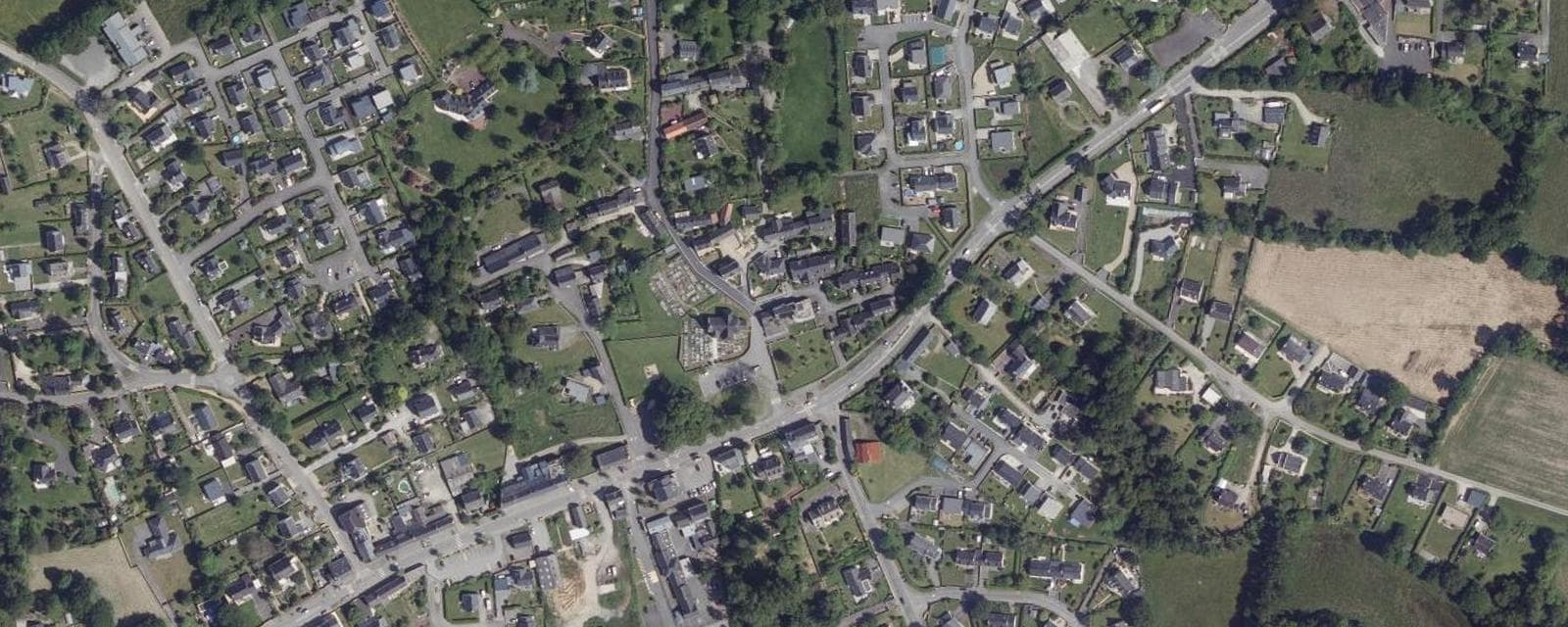Vue aérienne de Baye (Finistère)