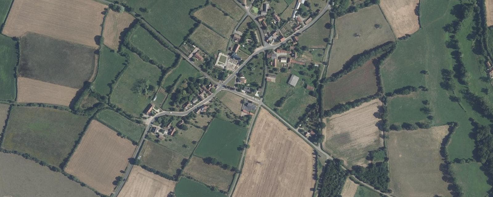 Vue aérienne de Beddes (Cher)