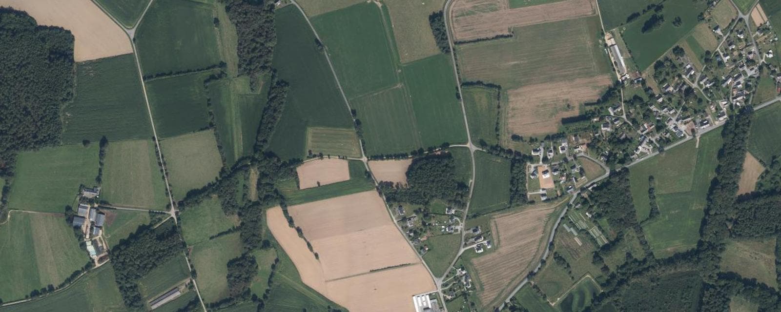 Vue aérienne de Béganne (Morbihan)