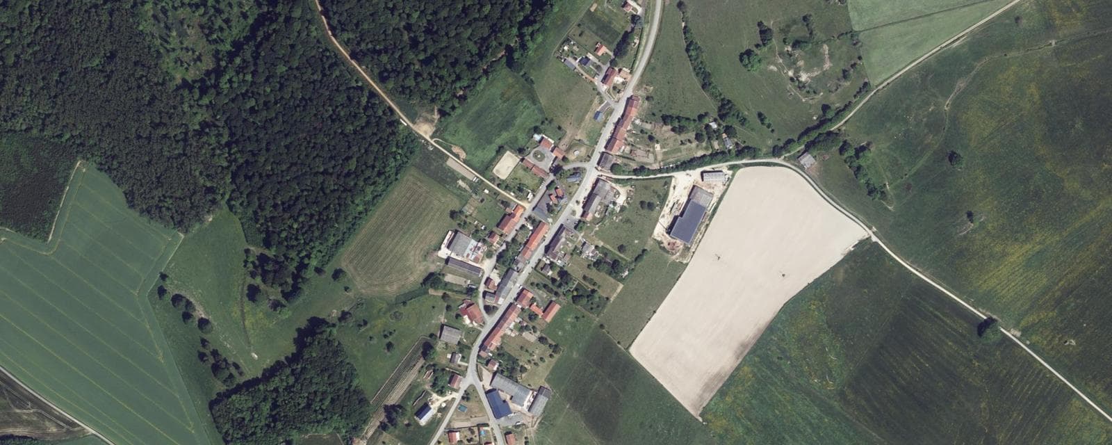 Vue aérienne de Belleville-et-Châtillon-sur-Bar (Ardennes)