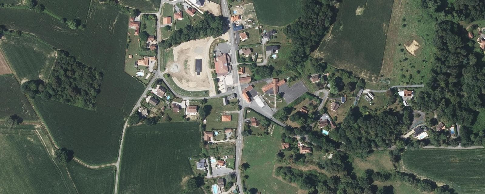 Vue aérienne de Bernadets (Pyrénées-Atlantiques)