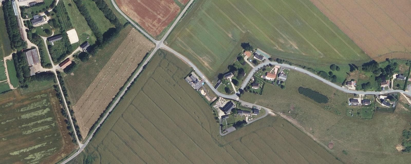 Vue aérienne de Bertheauville (Seine-Maritime)