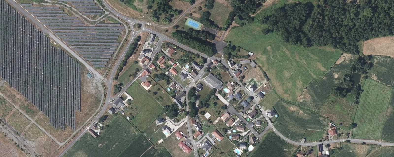 Vue aérienne de Bésingrand (Pyrénées-Atlantiques)