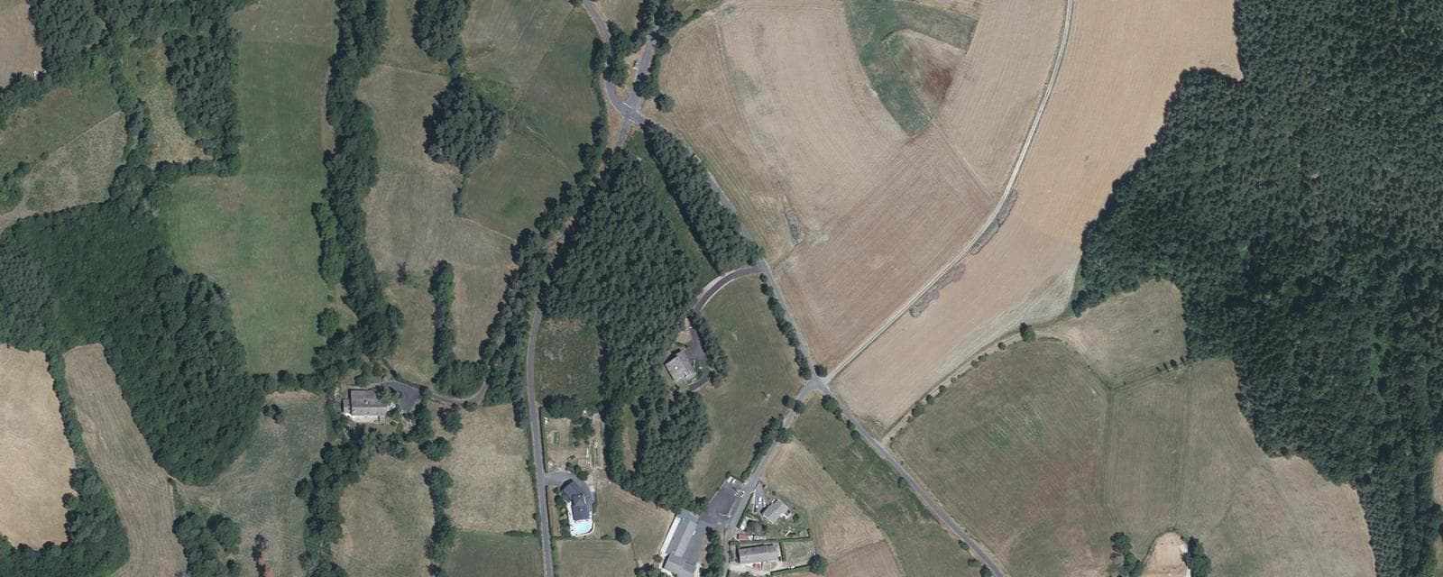 Vue aérienne de Bessamorel (Haute-Loire)
