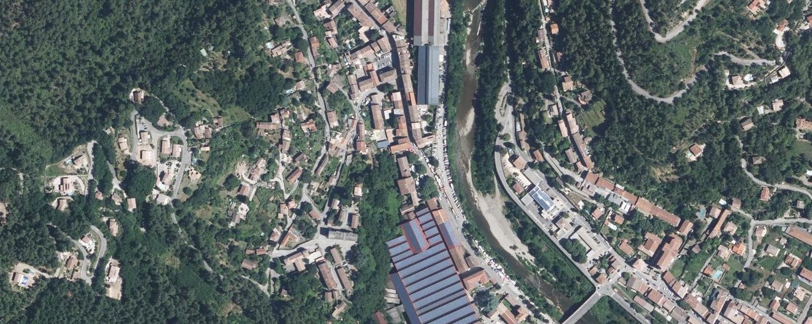 Vue aérienne de Bessèges (Gard)