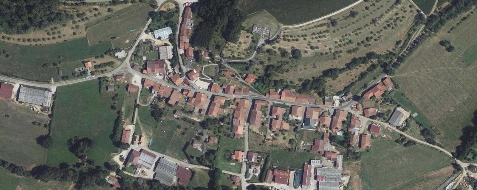 Vue aérienne de Beuvezin (Meurthe-et-Moselle)