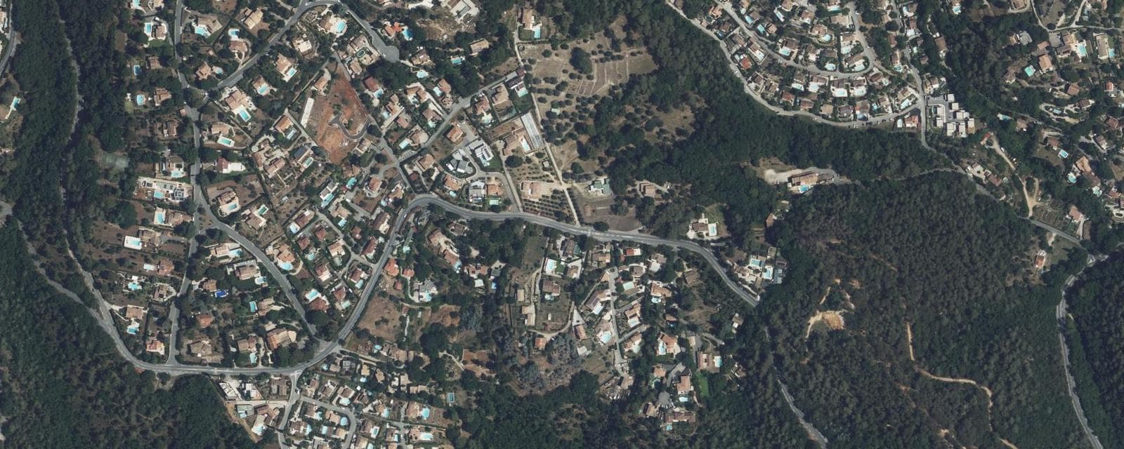 Vue aérienne de Biot (Alpes-Maritimes)