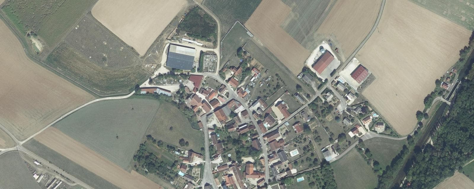 Vue aérienne de Blagny-sur-Vingeanne (Côte-d'Or)