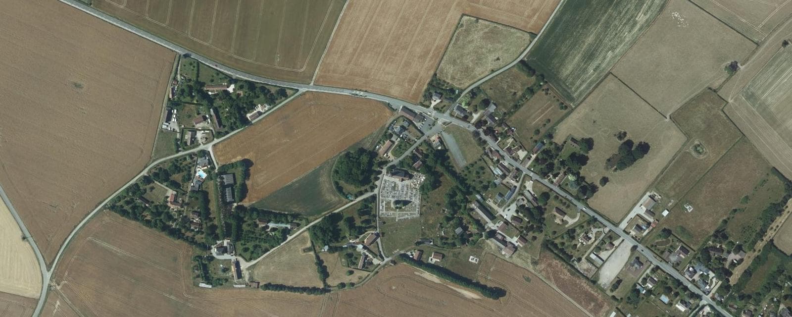 Vue aérienne de Bois-Arnault (Eure)