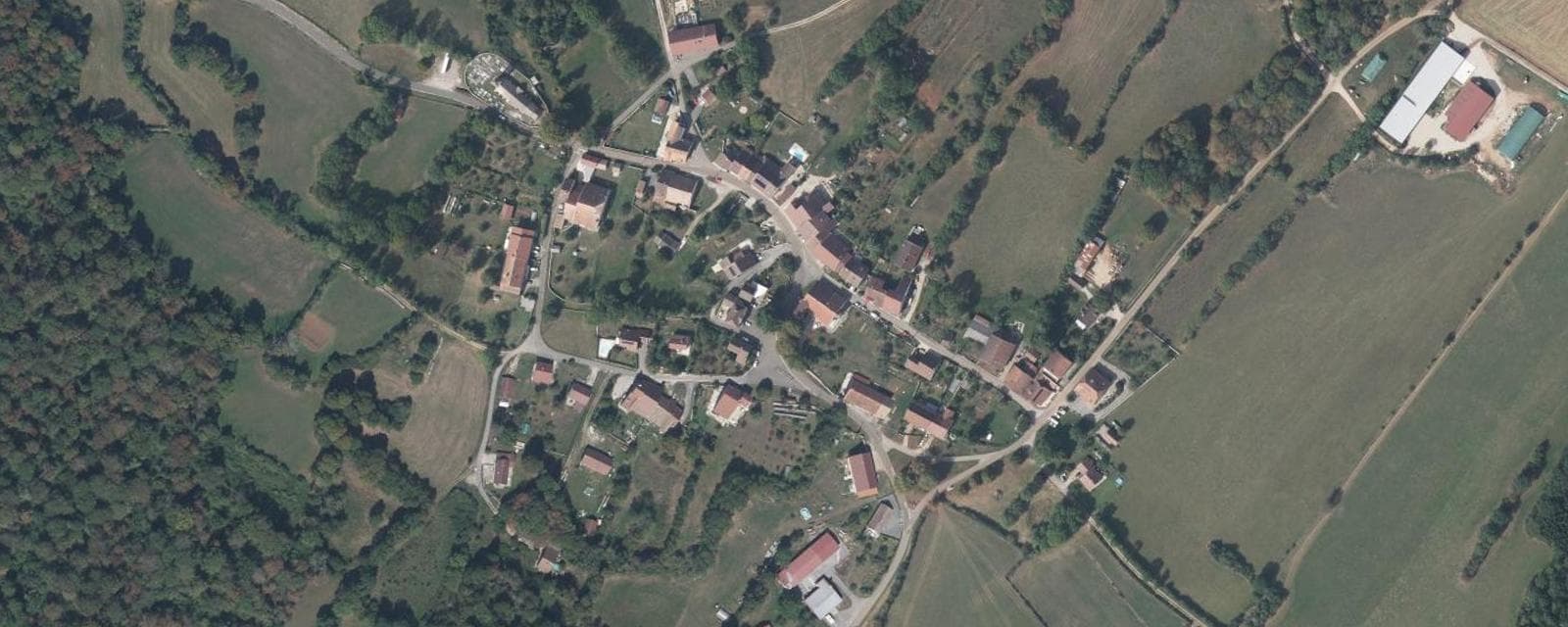 Vue aérienne de Bonnefontaine (Jura)