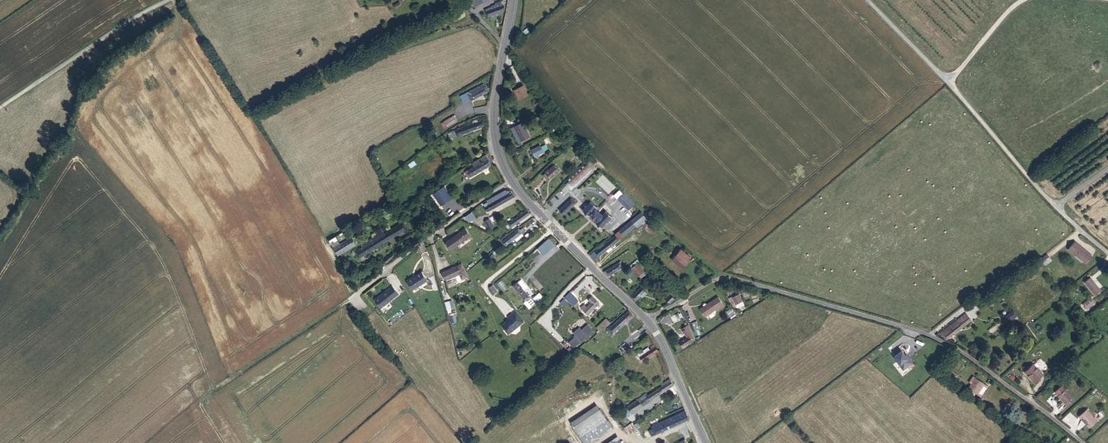 Vue aérienne de Bosc-Hyons (Seine-Maritime)