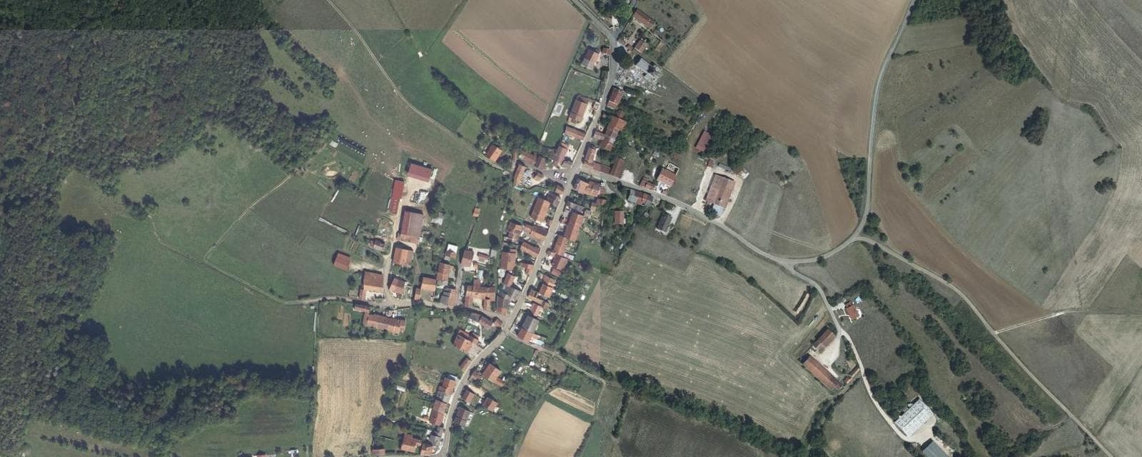 Vue aérienne de Boussenois (Côte-d'Or)