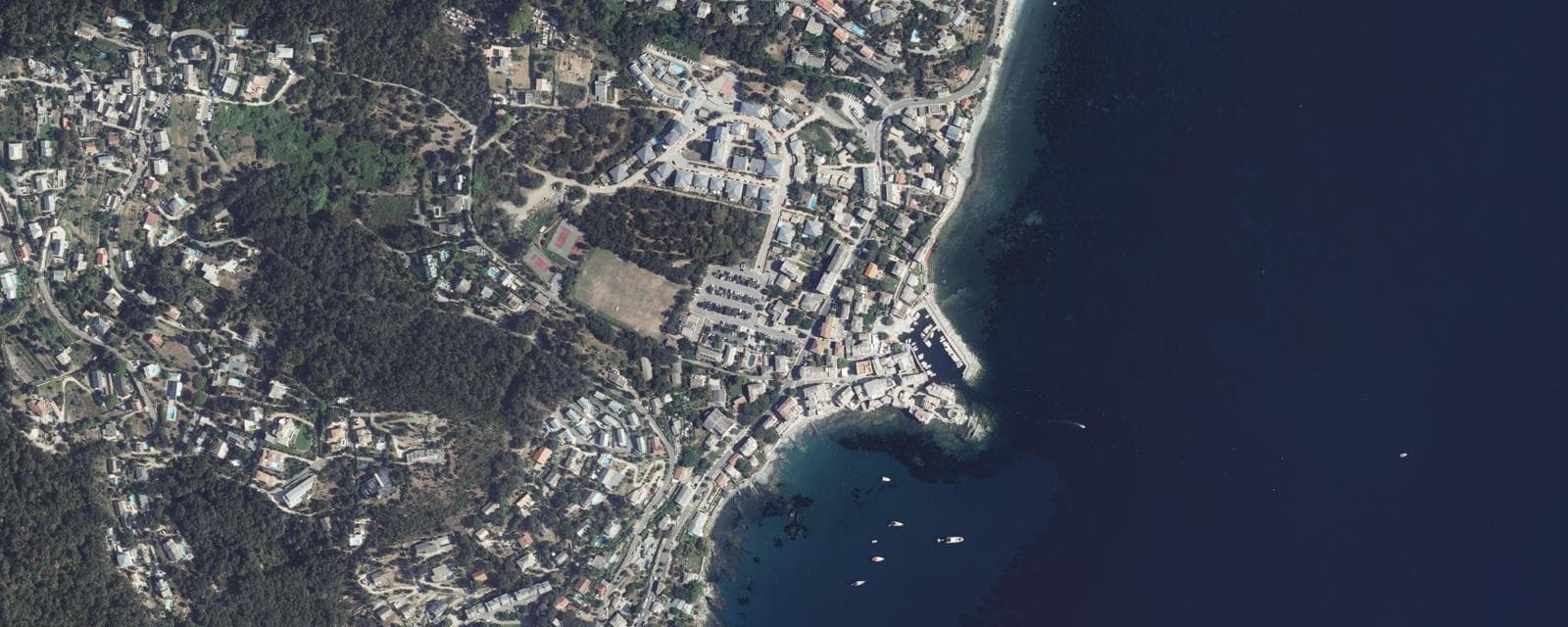Vue aérienne de Brando (Haute-Corse)