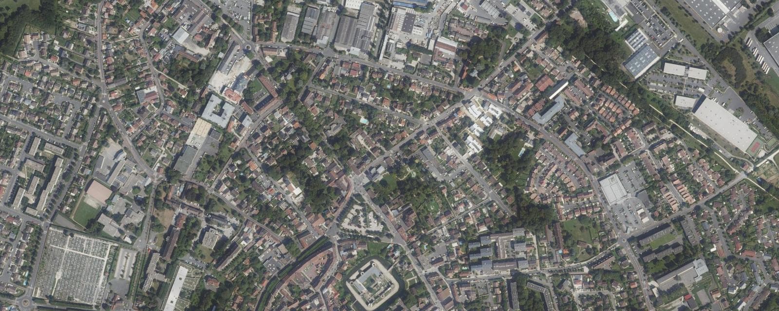 Vue aérienne de Brie-Comte-Robert (Seine-et-Marne)