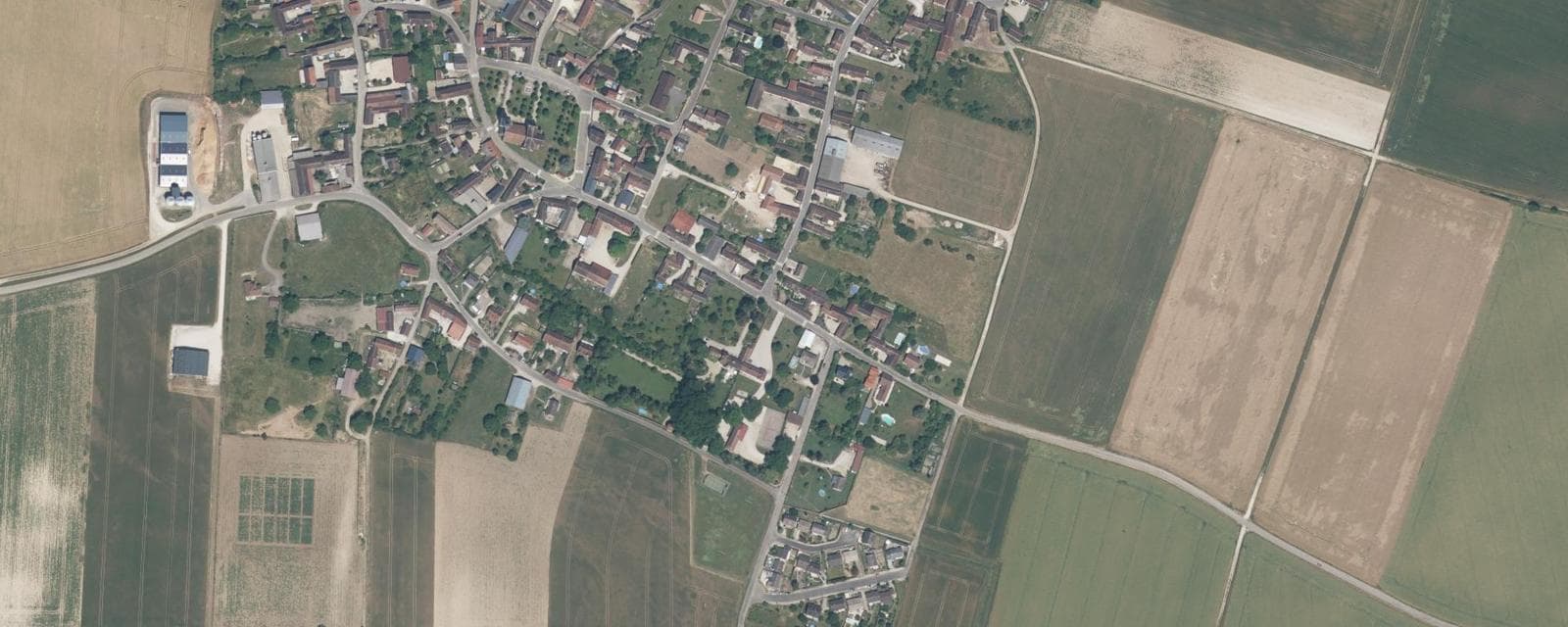 Vue aérienne de Brion (Yonne)