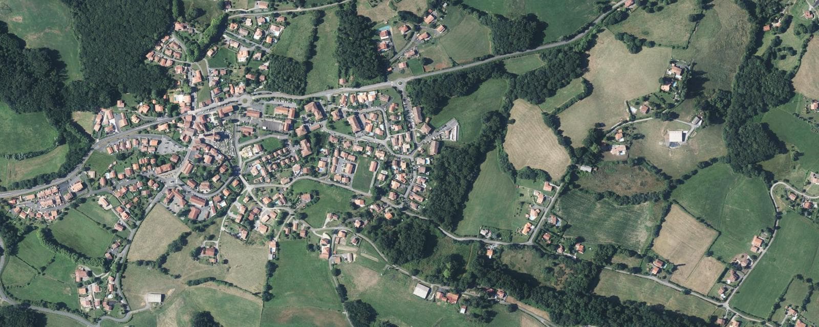 Vue aérienne de Briscous (Pyrénées-Atlantiques)