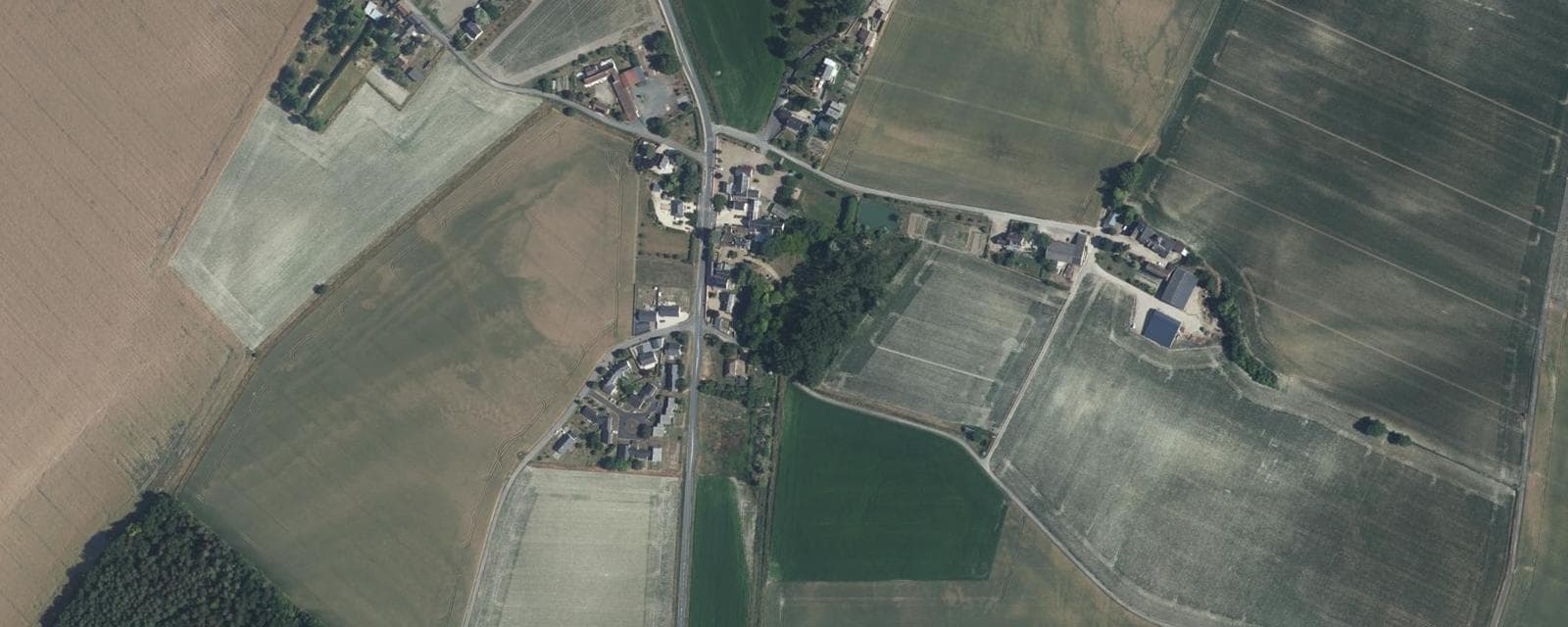 Vue aérienne de Brizay (Indre-et-Loire)