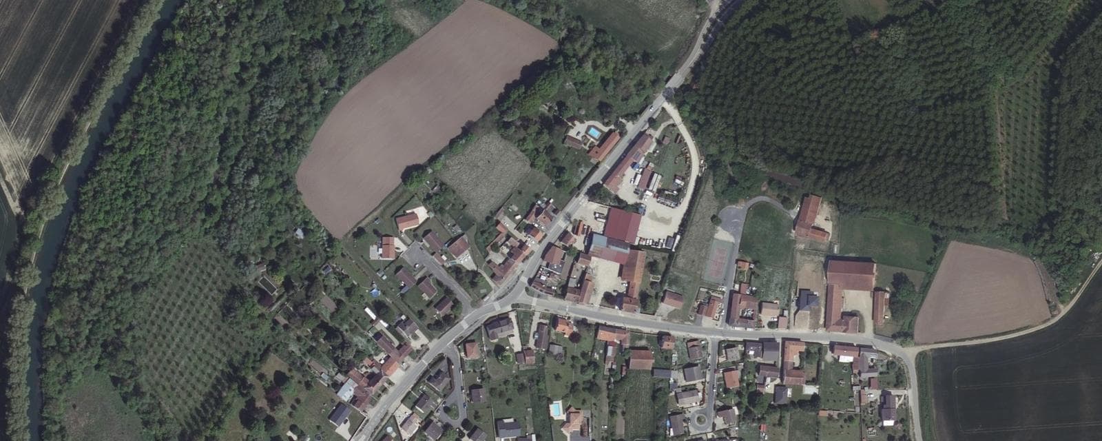 Vue aérienne de Brusson (Marne)