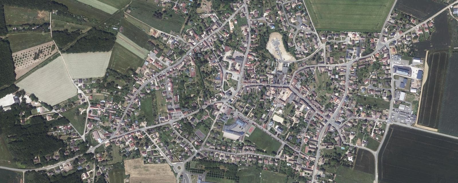 Vue aérienne de Bû (Eure-et-Loir)