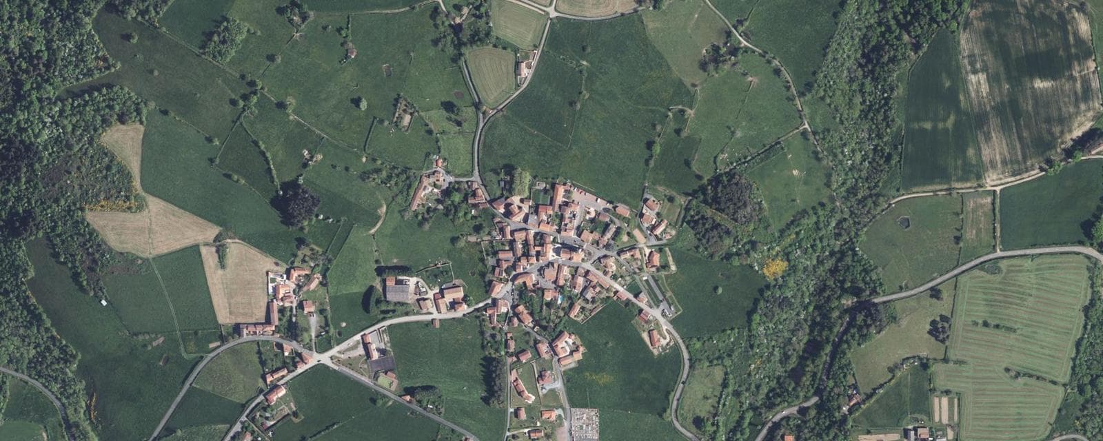 Vue aérienne de Bully (Loire)