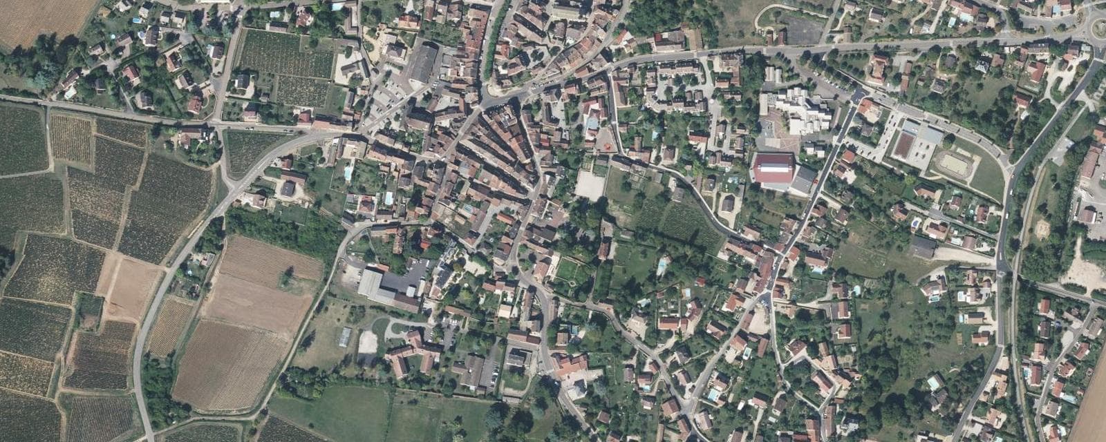 Vue aérienne de Buxy (Saône-et-Loire)