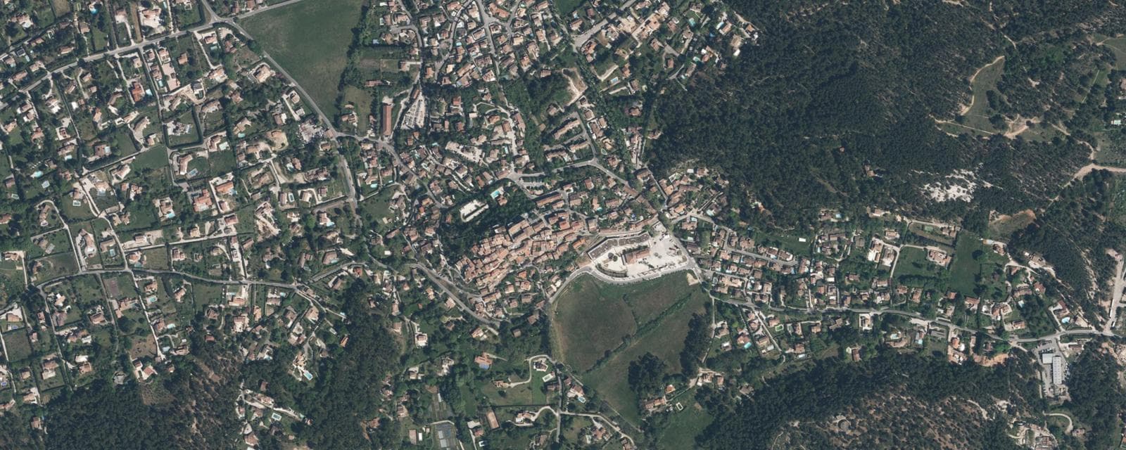 Vue aérienne de Cabriès (Bouches-du-Rhône)