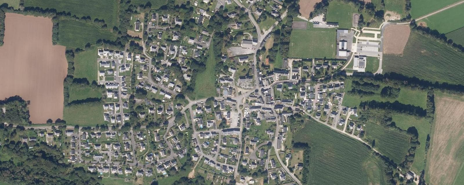Vue aérienne de Calan (Morbihan)