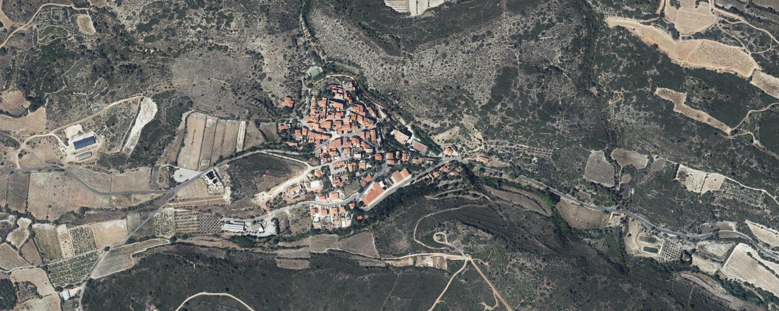 Vue aérienne de Calce (Pyrénées-Orientales)