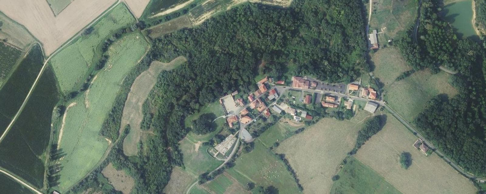 Vue aérienne de Castelnau-Tursan (Landes)