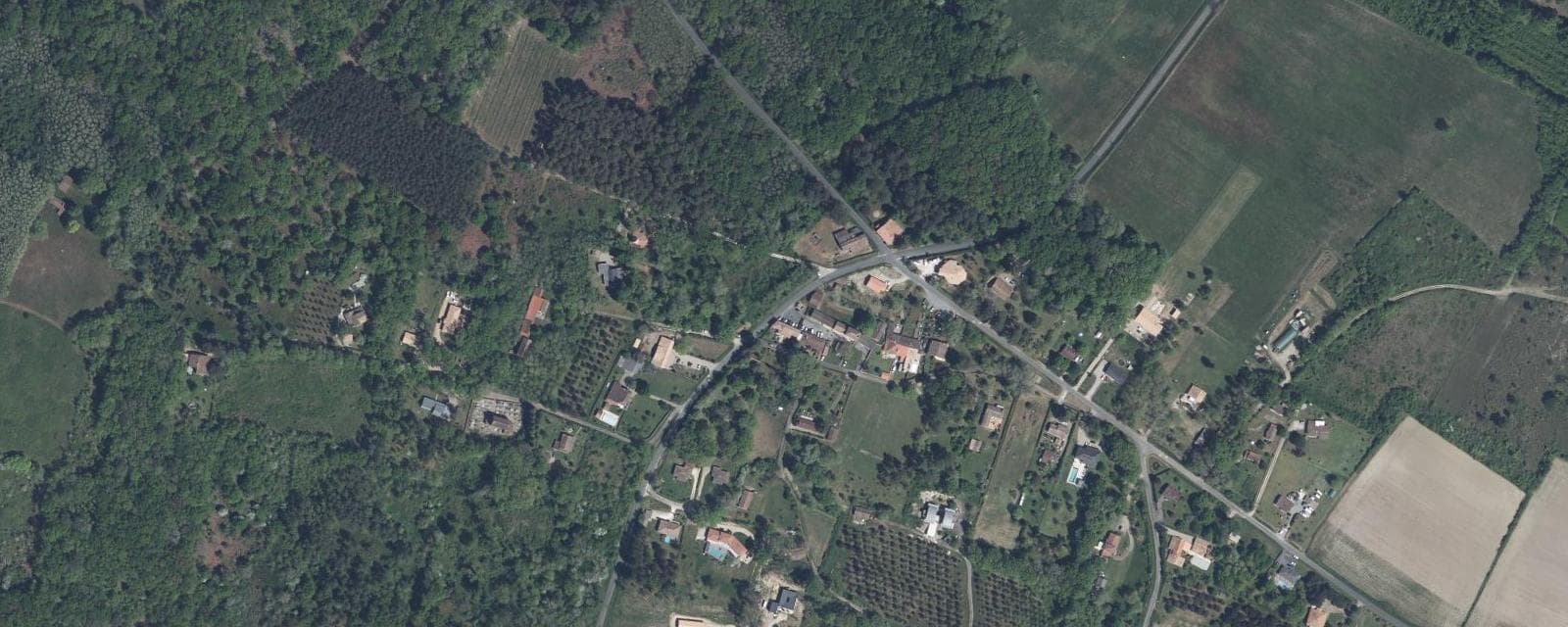 Vue aérienne de Caubeyres (Lot-et-Garonne)