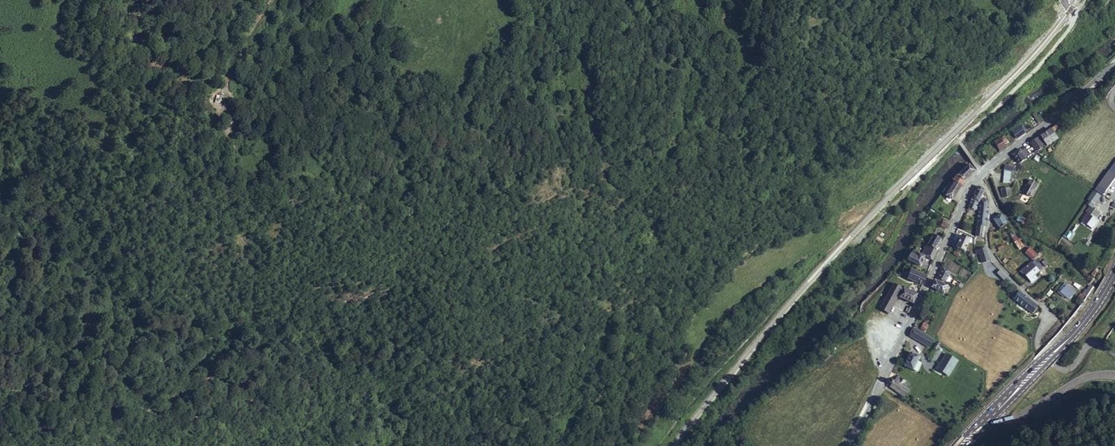 Vue aérienne de Cazaux-Layrisse (Haute-Garonne)