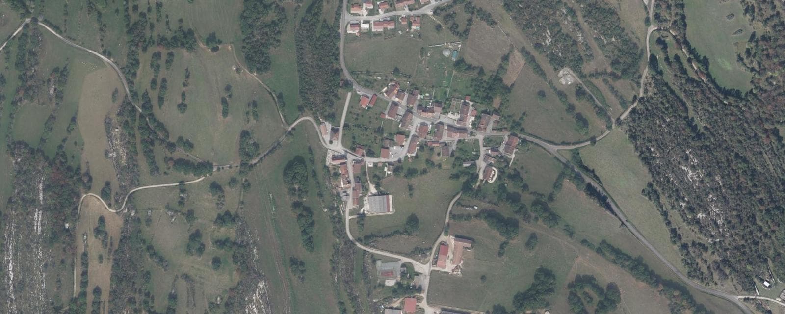 Vue aérienne de Cernon (Jura)