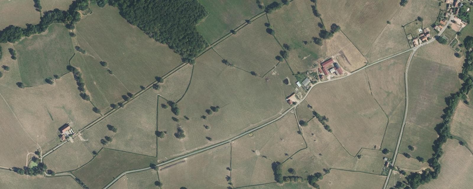 Vue aérienne de Céron (Saône-et-Loire)