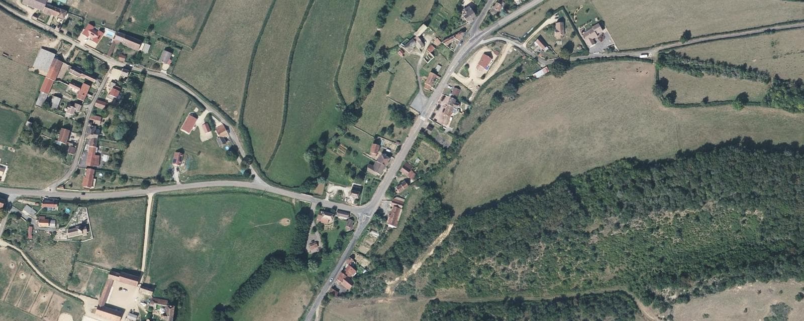 Vue aérienne de Cersot (Saône-et-Loire)