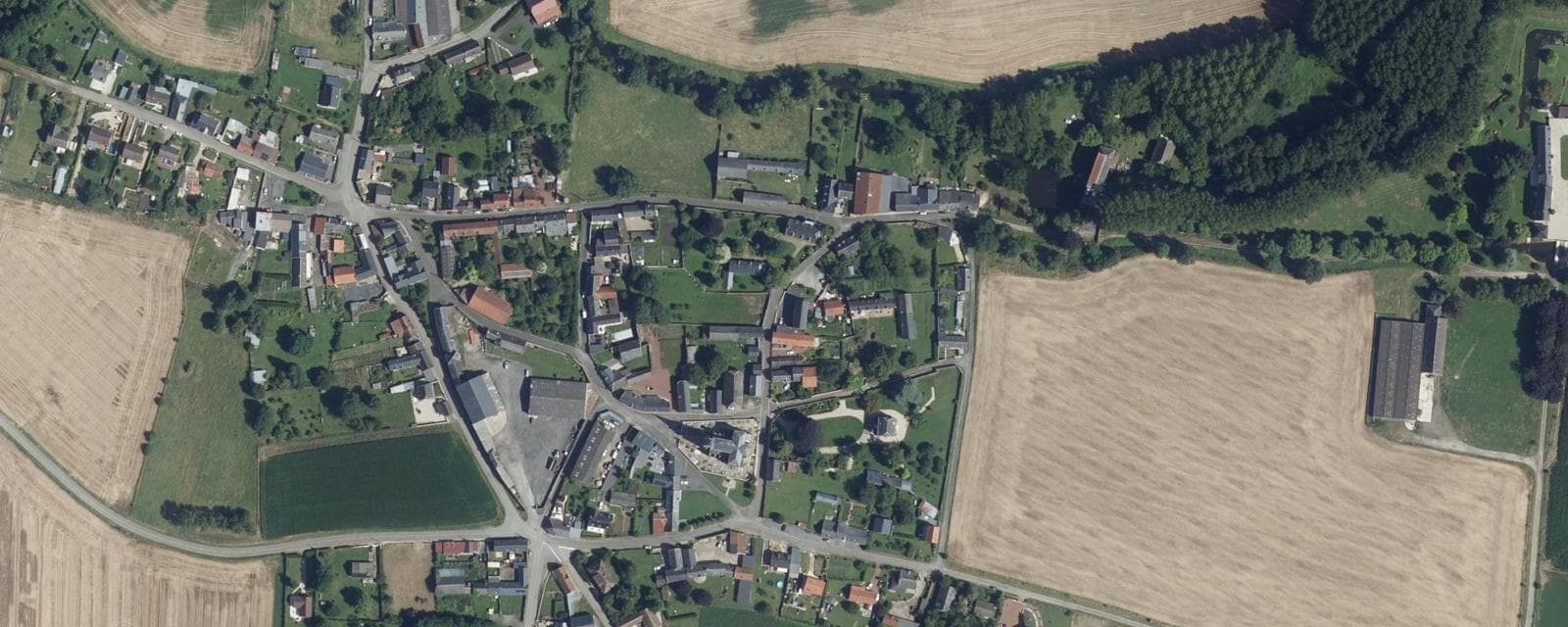 Vue aérienne de Chalandry (Aisne)