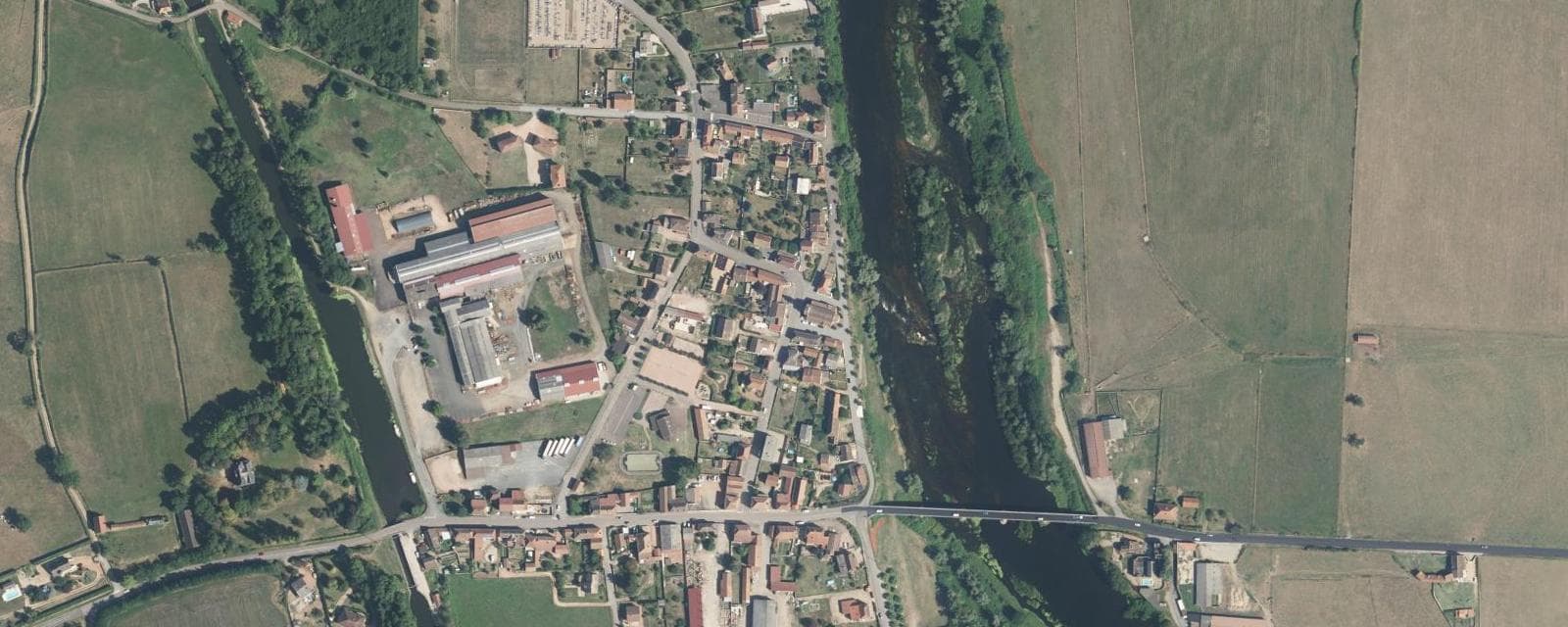 Vue aérienne de Chambilly (Saône-et-Loire)