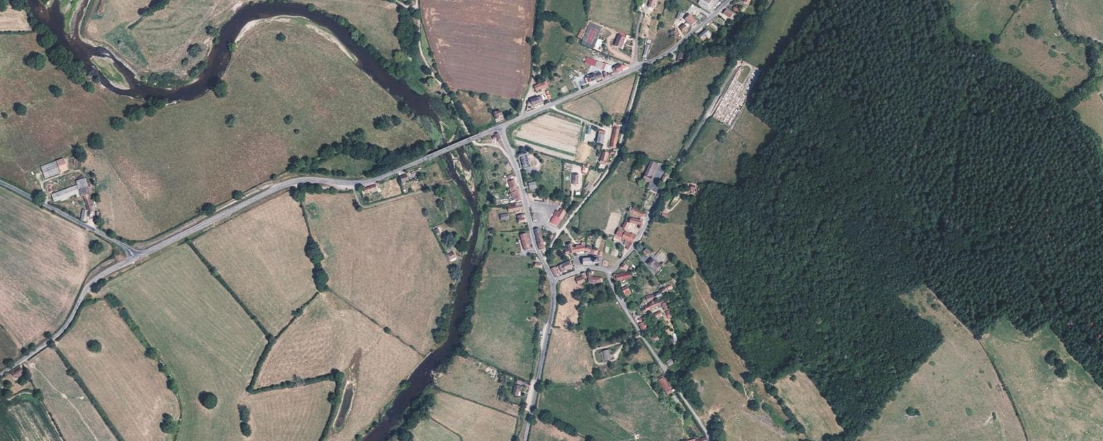 Vue aérienne de Charbonnat (Saône-et-Loire)