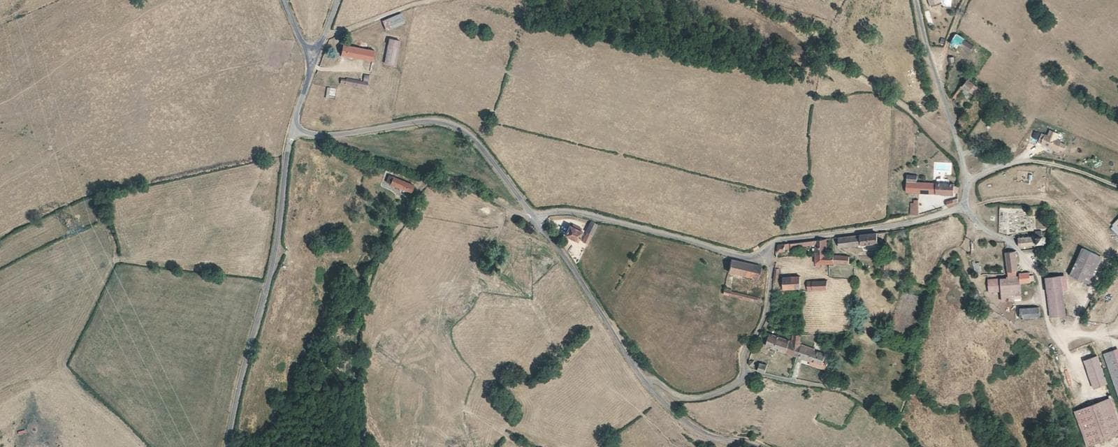 Vue aérienne de Châtel-Moron (Saône-et-Loire)