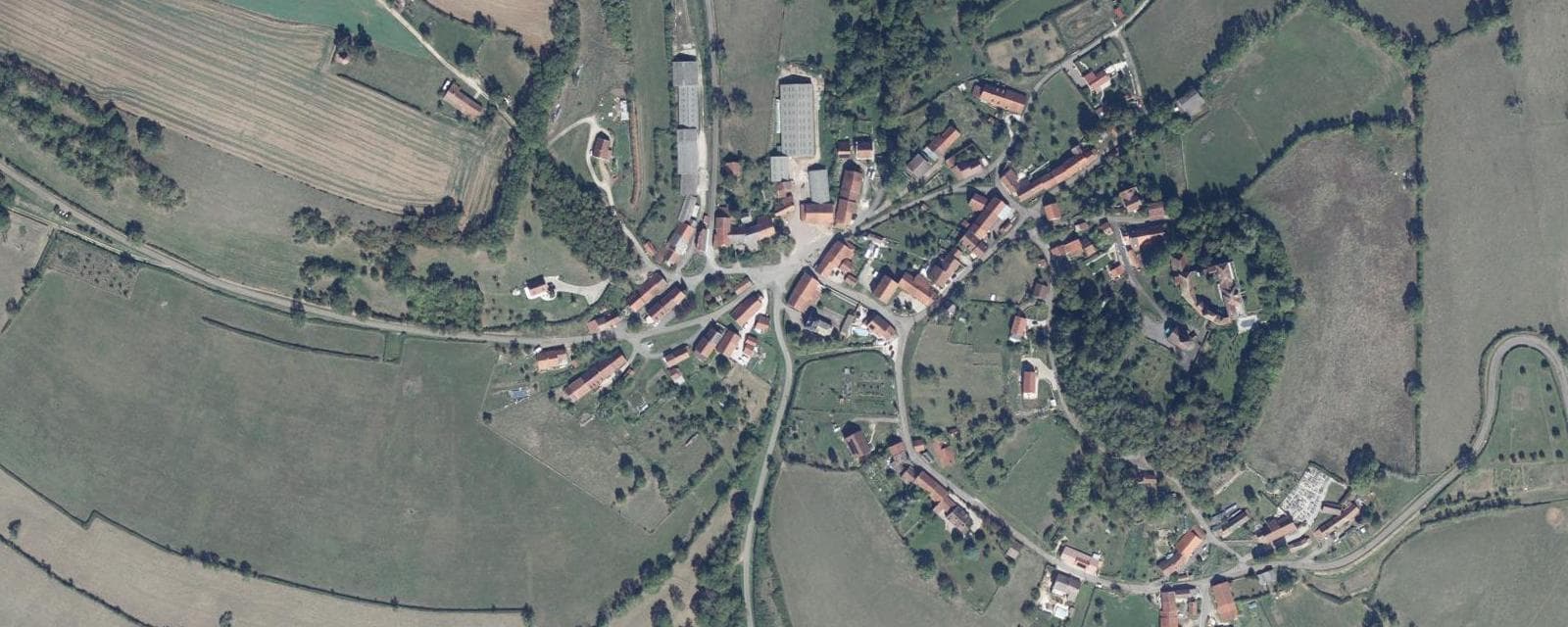 Vue aérienne de Châtellenot (Côte-d'Or)