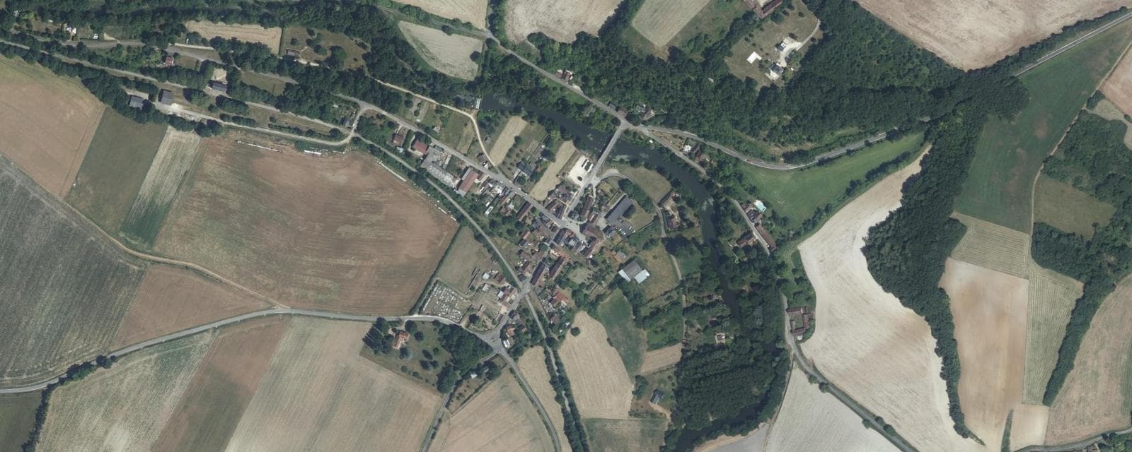 Vue aérienne de Chaumussay (Indre-et-Loire)