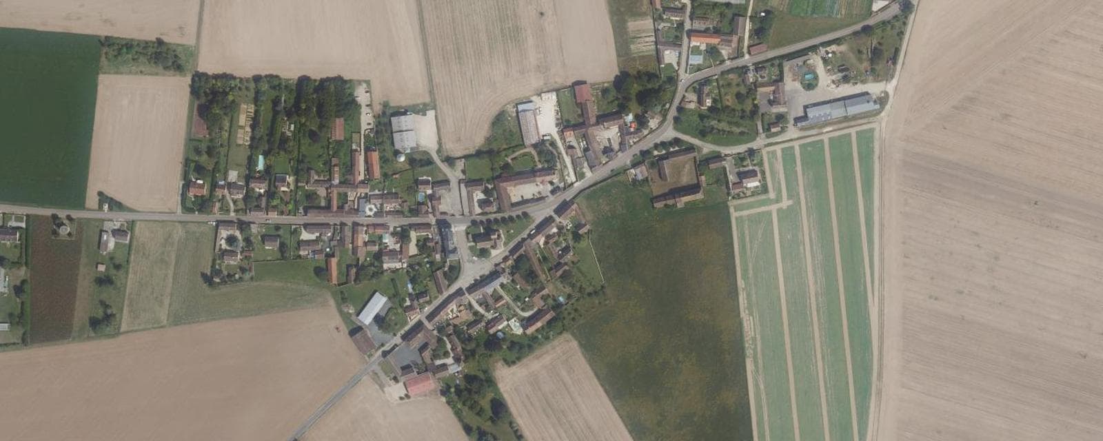 Vue aérienne de Chevrainvilliers (Seine-et-Marne)