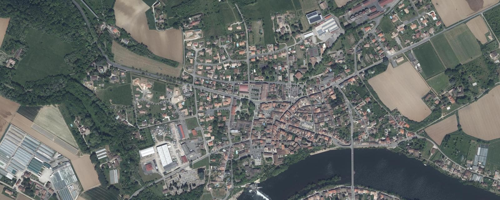 Vue aérienne de Clairac (Lot-et-Garonne)