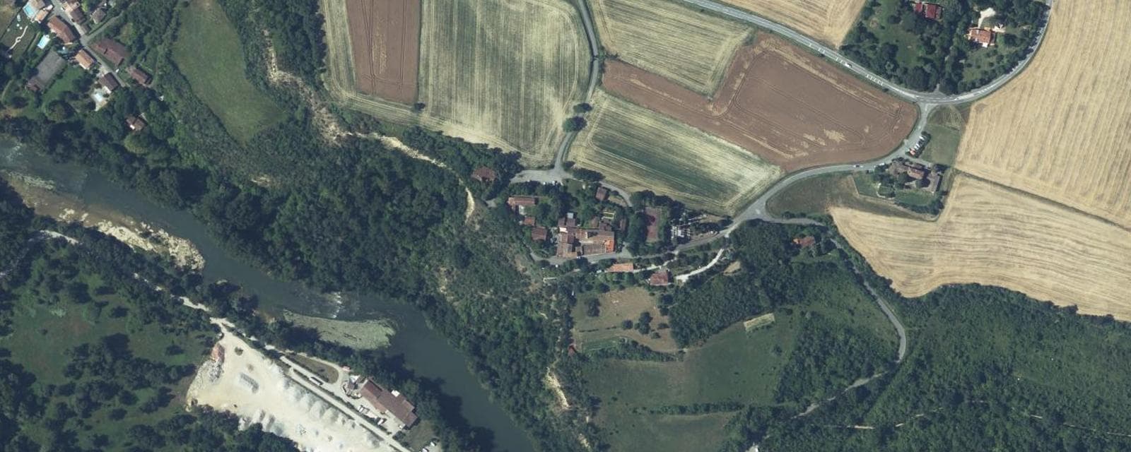Vue aérienne de Clermont-le-Fort (Haute-Garonne)